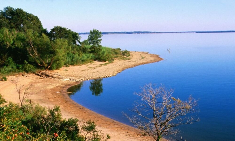 Lake Texoma Should Be Capitalized